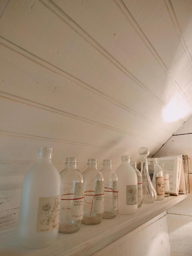 Chambre Familiale Anna "Mon Lit Au Pre" , Jusqu'A 4 Adultes Et 2 Enfants Avec Piscine Familles, Couples Ou Femmes Seulement Pontours Extérieur photo